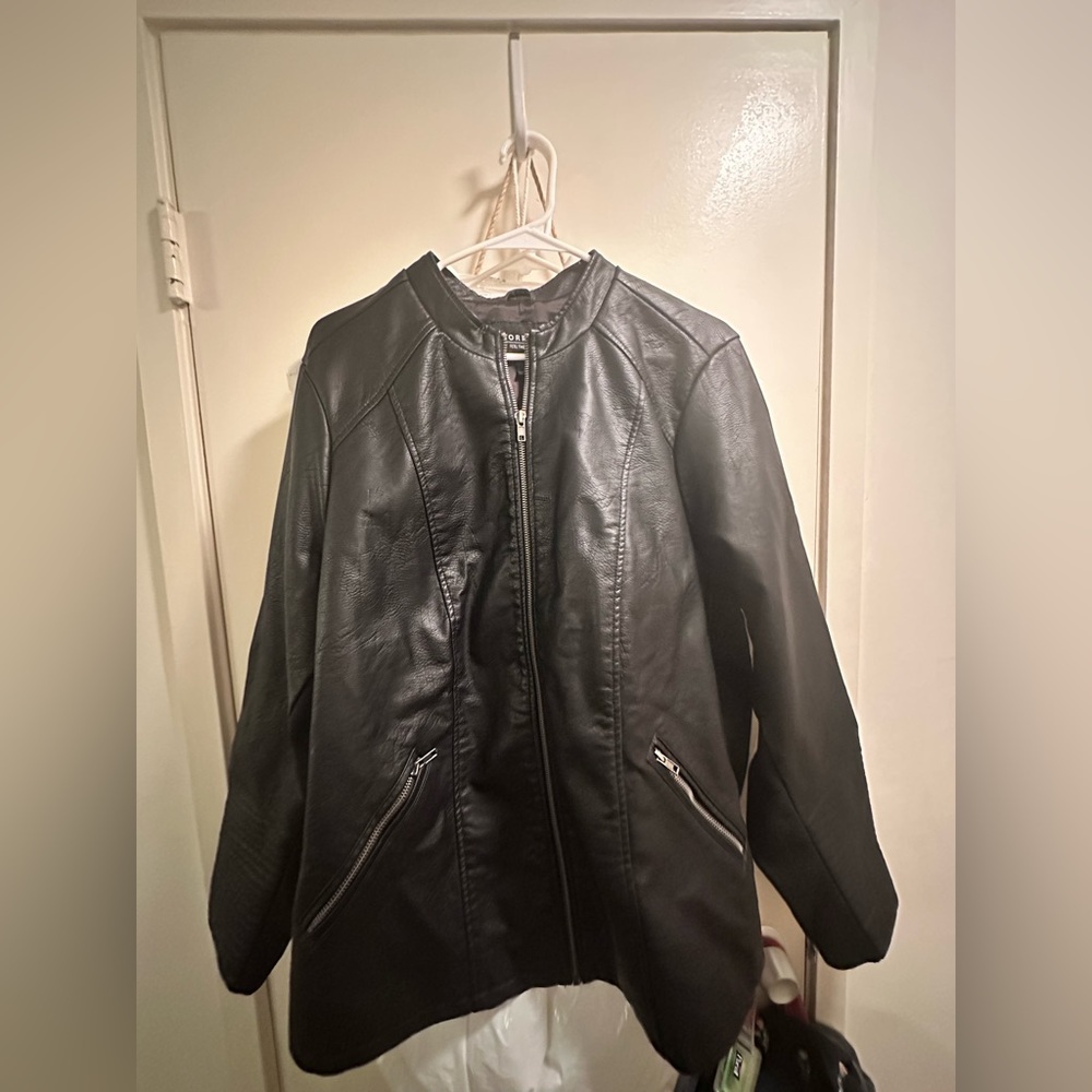Brand new with tag Torrid faux black leather jacket plus size women. Size 3x